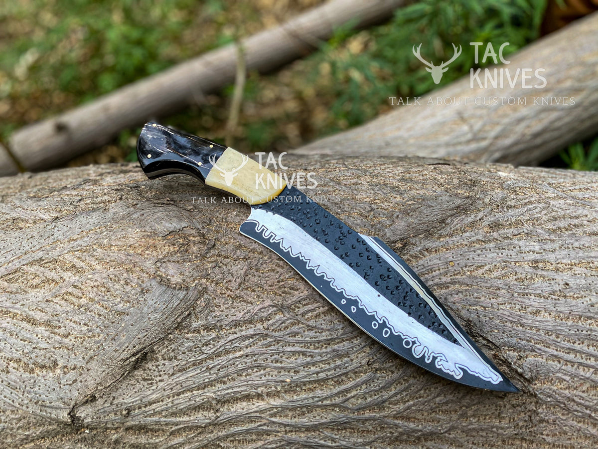 Heavy Duty Hunting Knife With Bone & Horn Handle and Leather Sheath