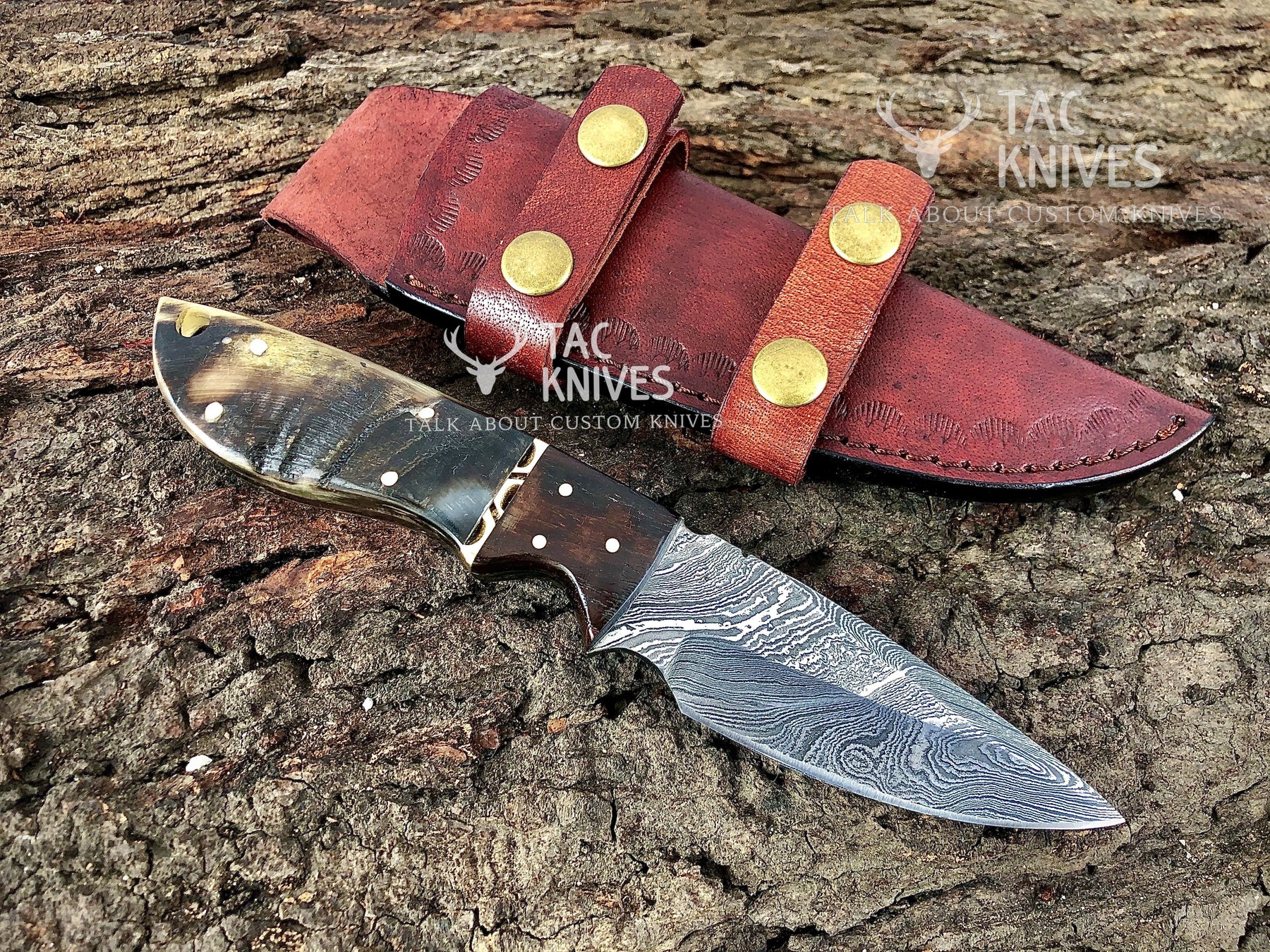 Skinner Knife With Ram Horn Handle & Horizontal Leather Sheath
