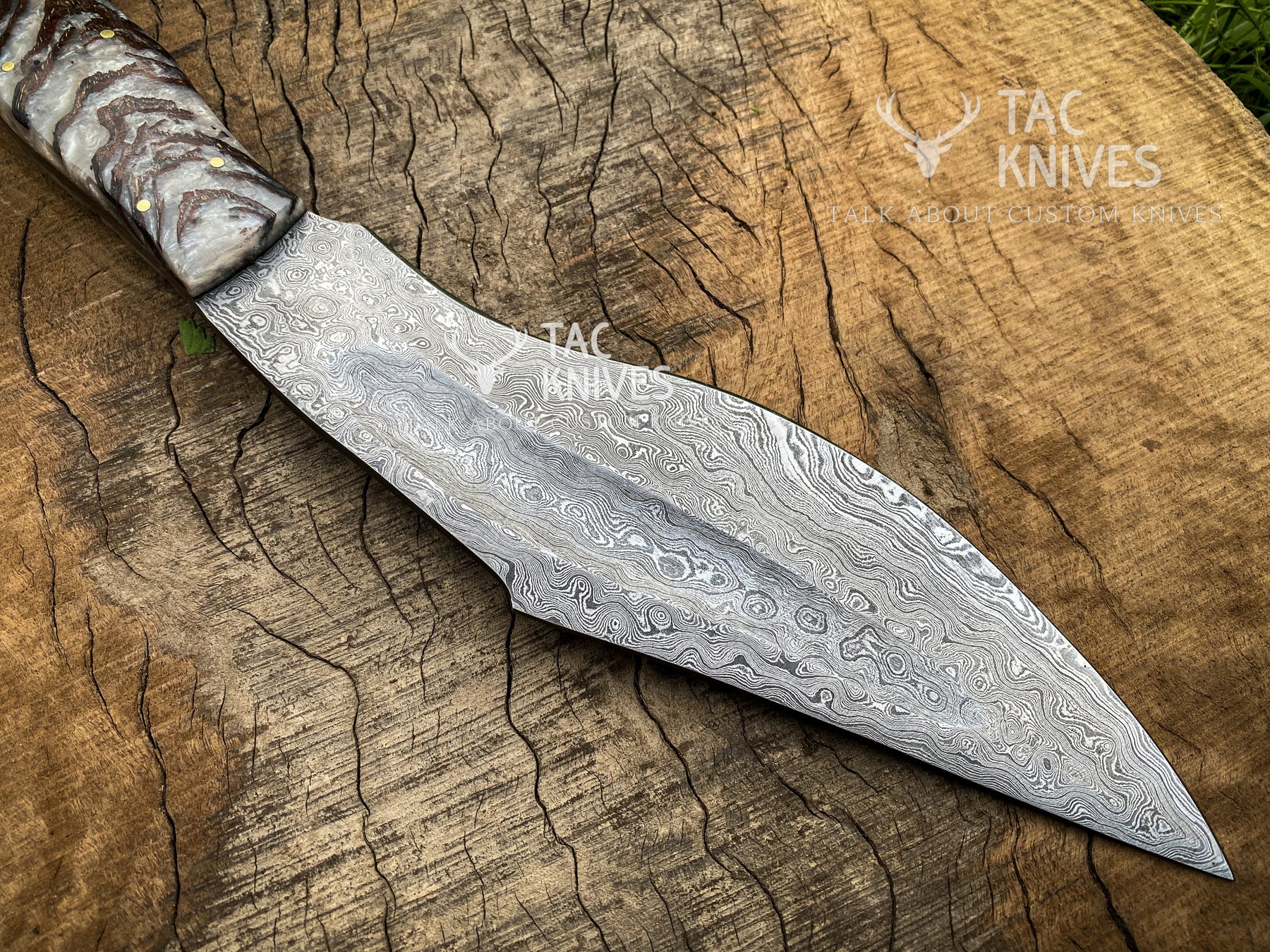 14" Damascus Kukri Knife With Antler Handle And Leather Sheath