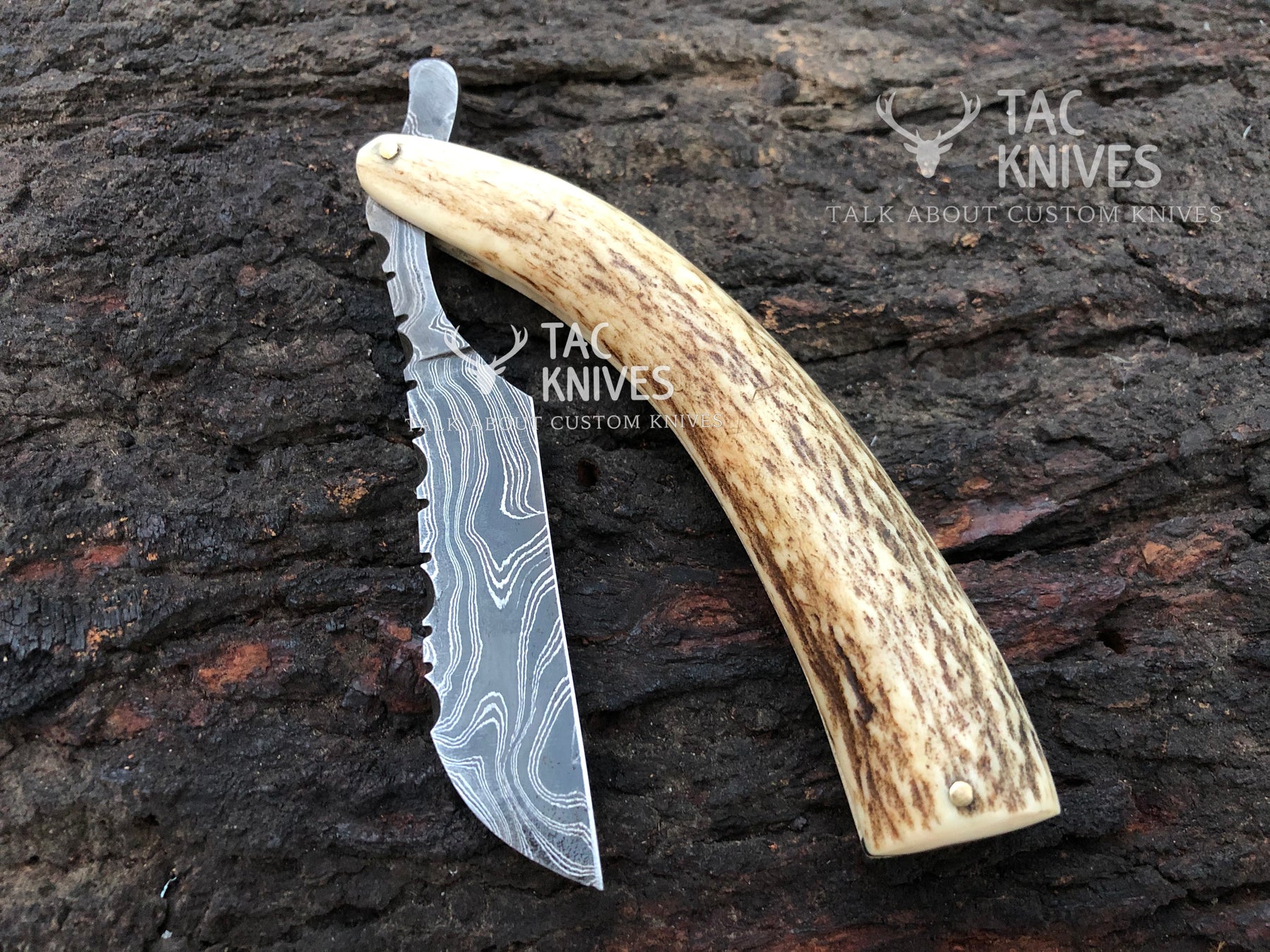 Damascus Straight Razor With Deer Antler Handle – 2" Cutting Edge