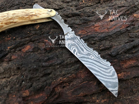 Damascus Straight Razor With Deer Antler Handle – 2" Cutting Edge