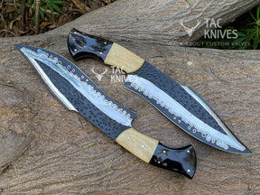 Heavy Duty Hunting Knife With Bone & Horn Handle and Leather Sheath