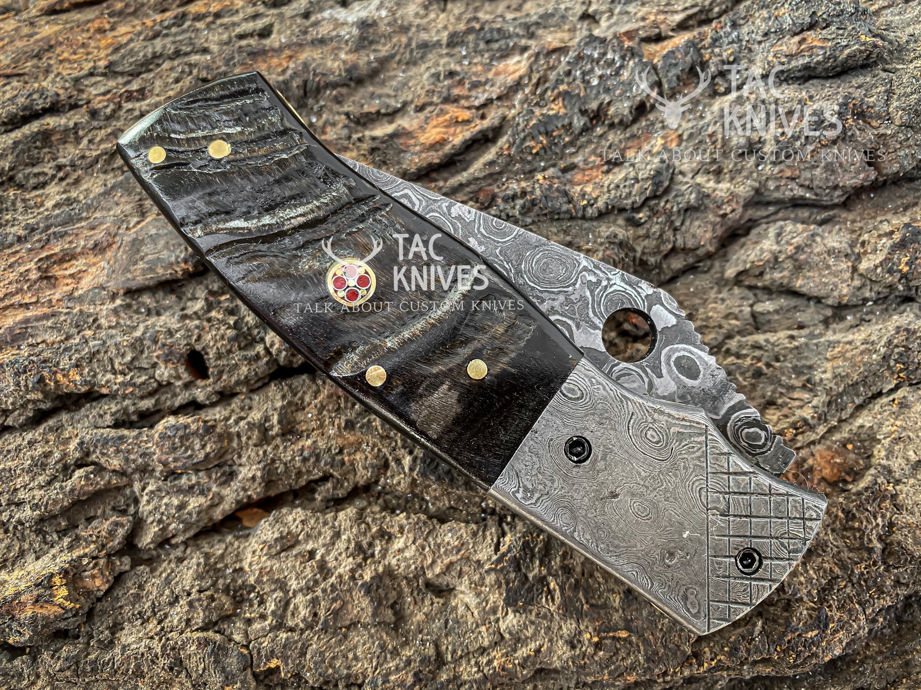 Damascus Pocket Knife With Ram Horn Handle & Leather Sheath