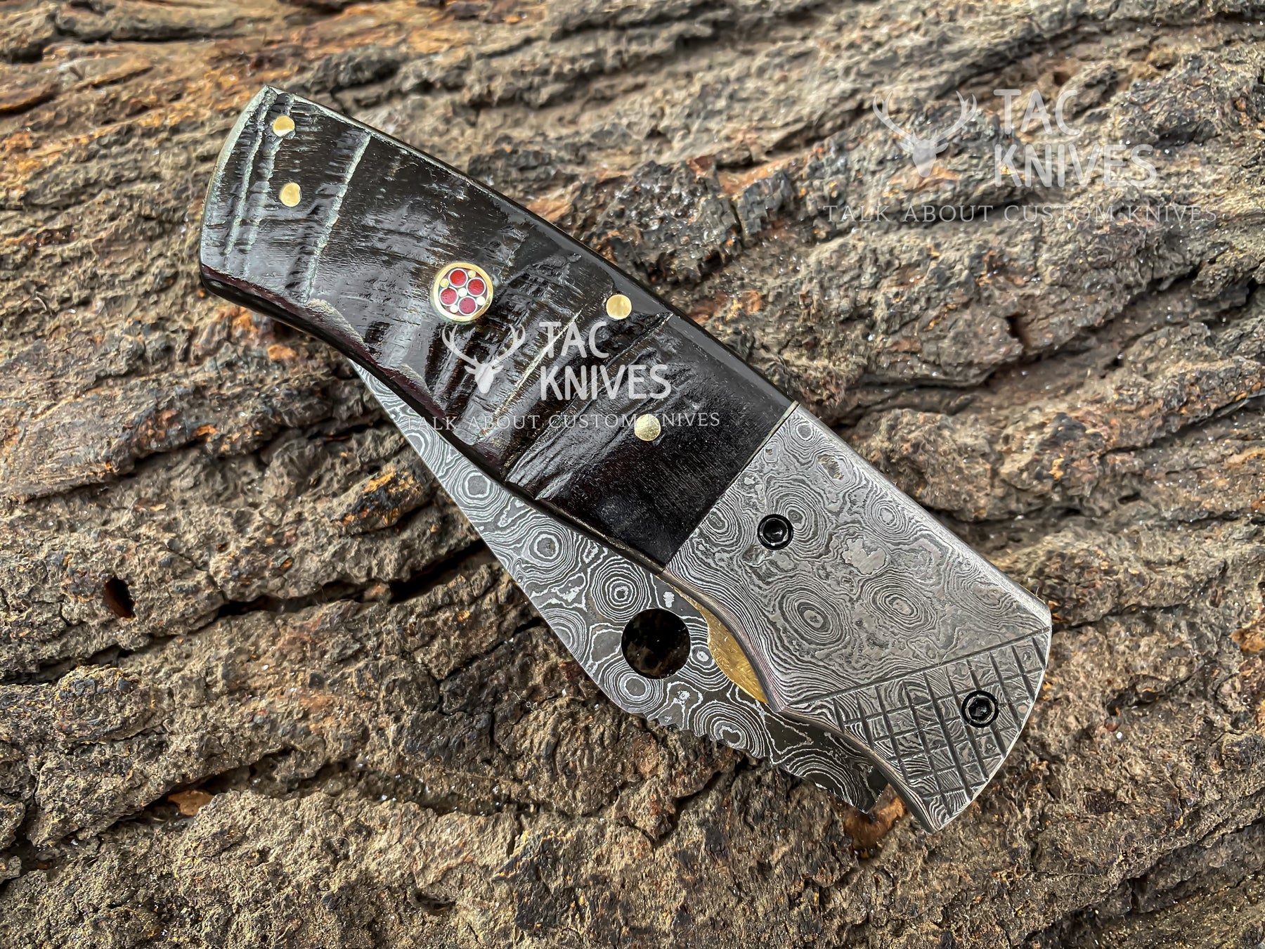 Damascus Pocket Knife With Ram Horn Handle & Leather Sheath