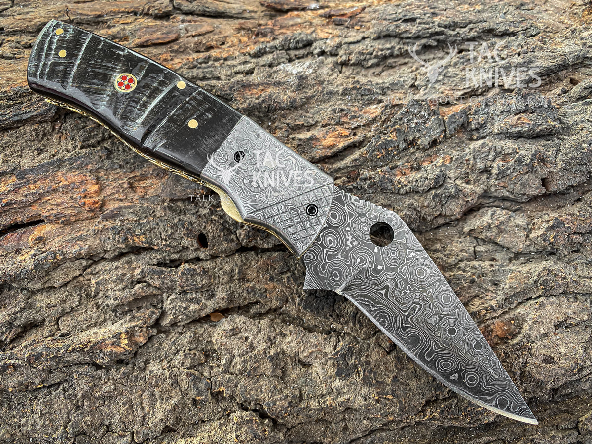 Damascus Pocket Knife With Ram Horn Handle & Leather Sheath