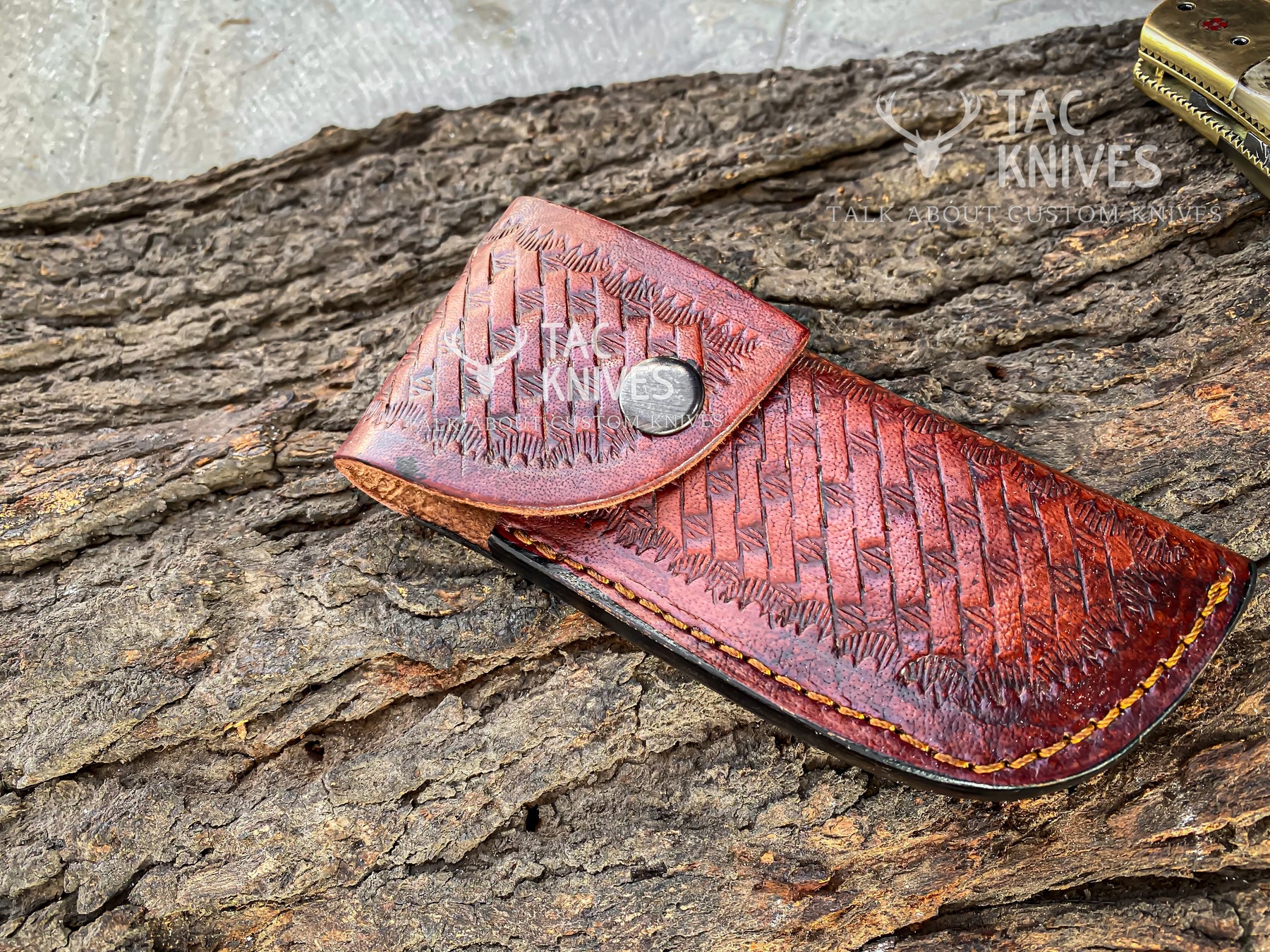 Damascus Pocket Knife With Ram Horn Handle & Leather Sheath